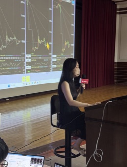 講座現場・Sara 授課實況